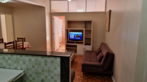 Luxo lateral quadra da Praia